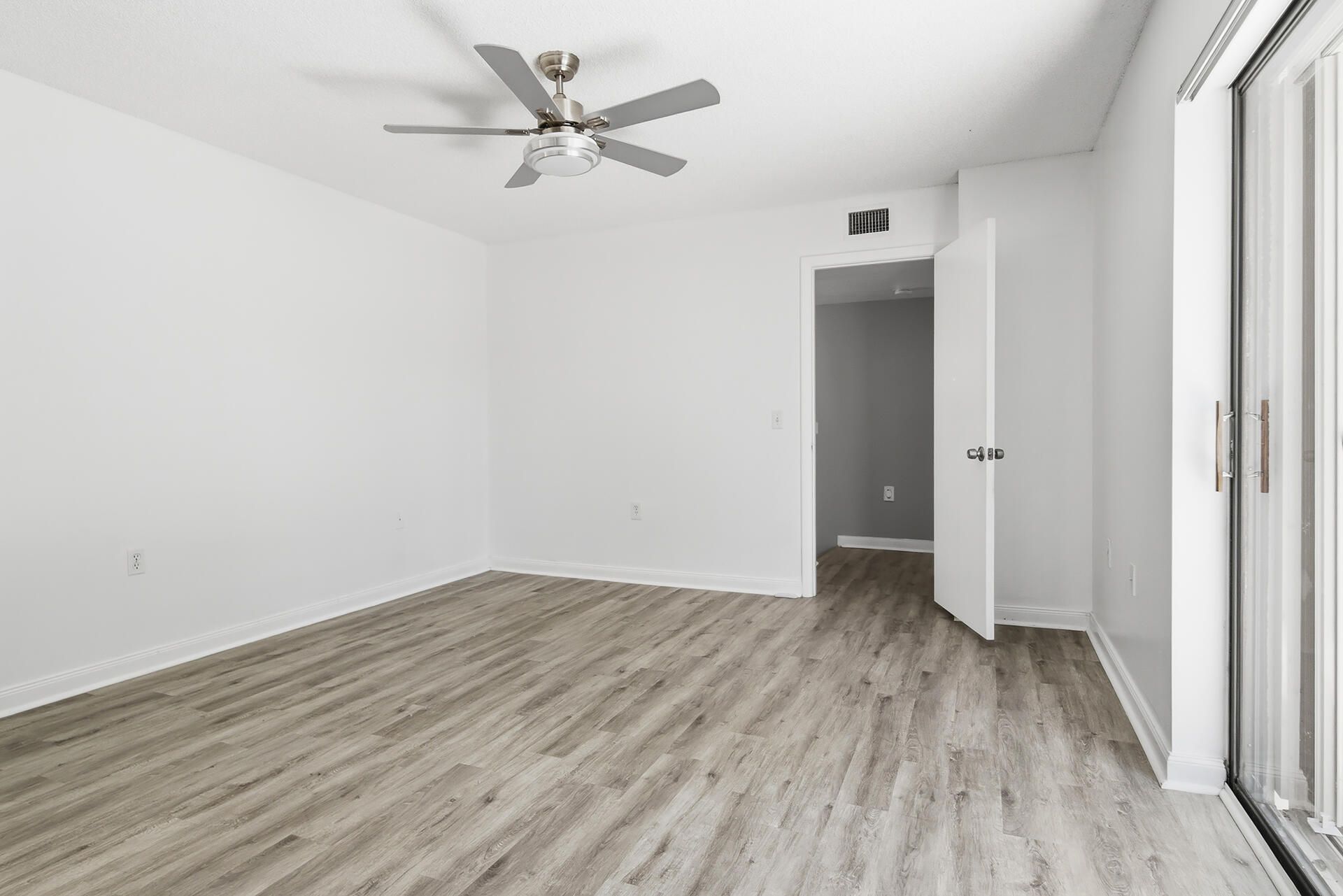 7224 72nd Way, West Palm Beach, FL 33407 Photo