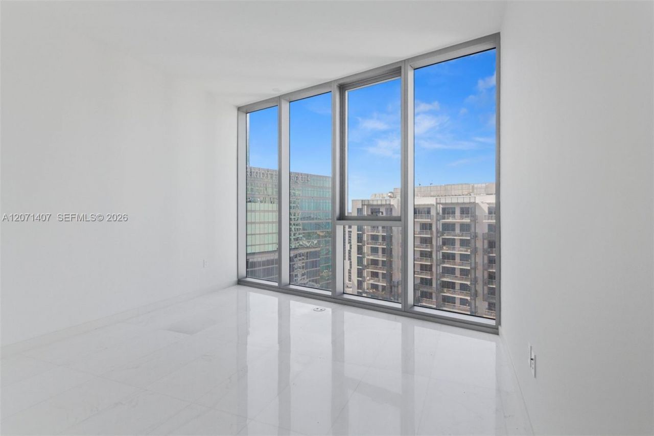 300 Biscayne Boulevard Way, Unit 4303C, Miami, FL 33131 Photo