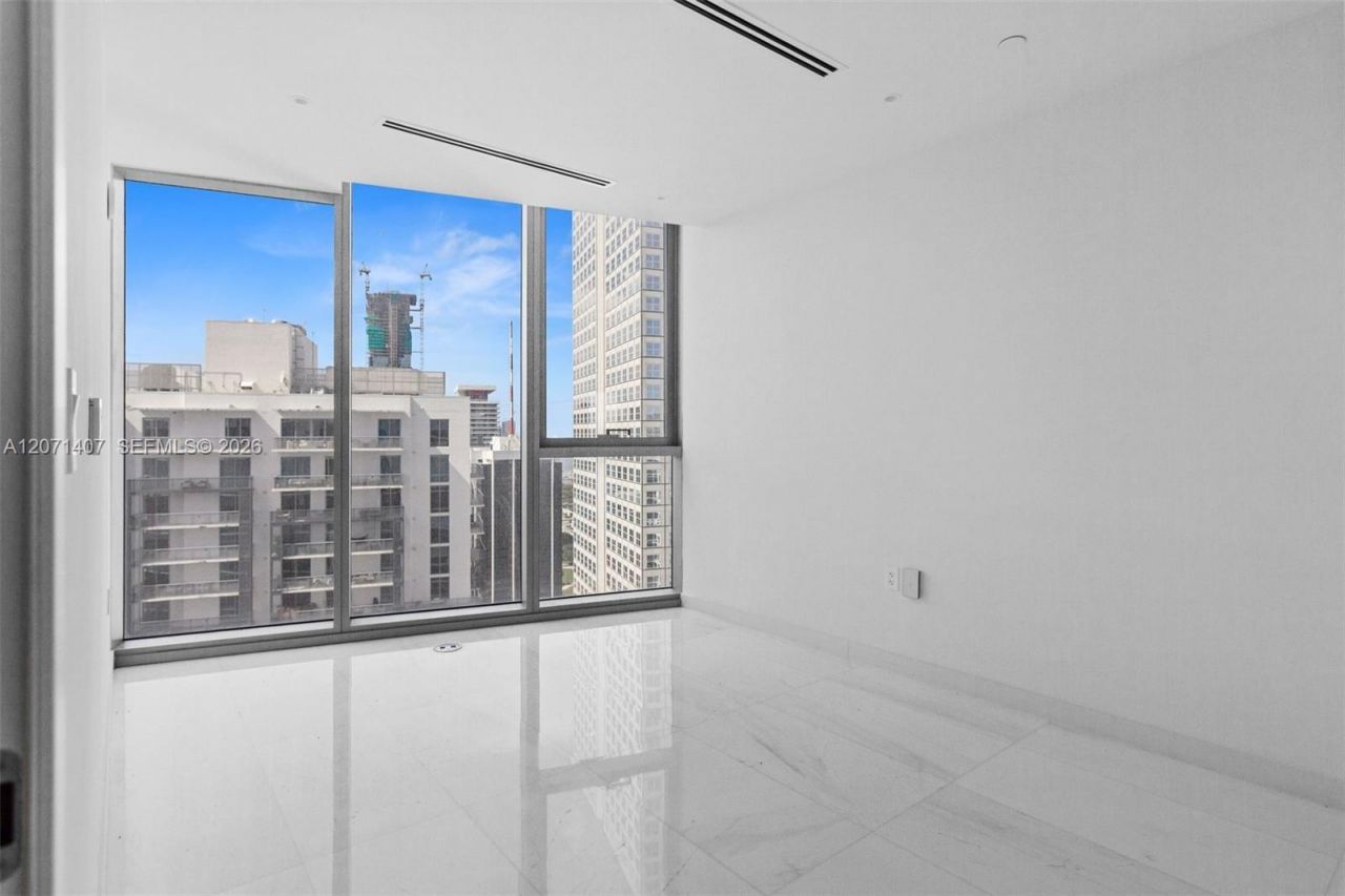 300 Biscayne Boulevard Way, Unit 4303C, Miami, FL 33131 Photo