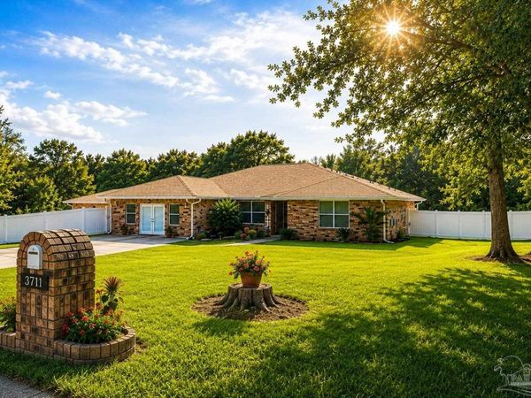 1137 Oak Ridge Trl, Gonzalez, FL 32533