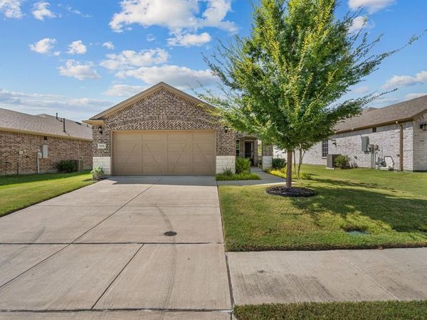 1104 Rough Hollow Drive, McKinney, TX 75071