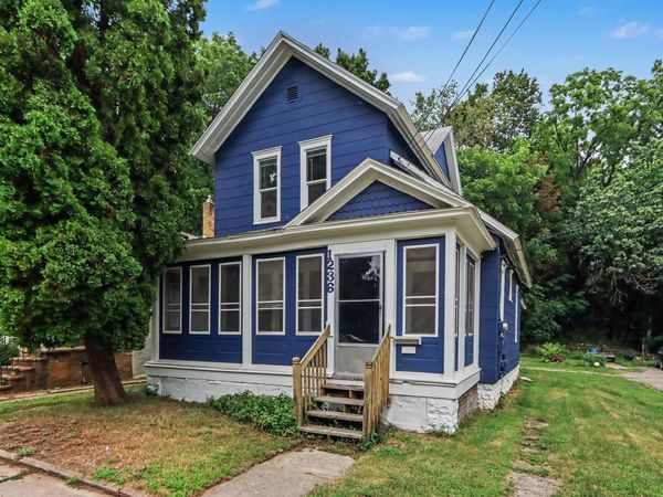1236 Jefferson Avenue, Kalamazoo, MI 49006