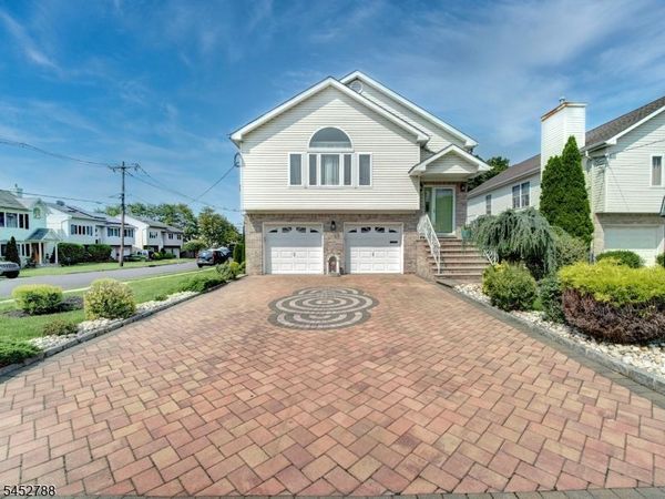 402 N 16Th St, Kenilworth, NJ 07033