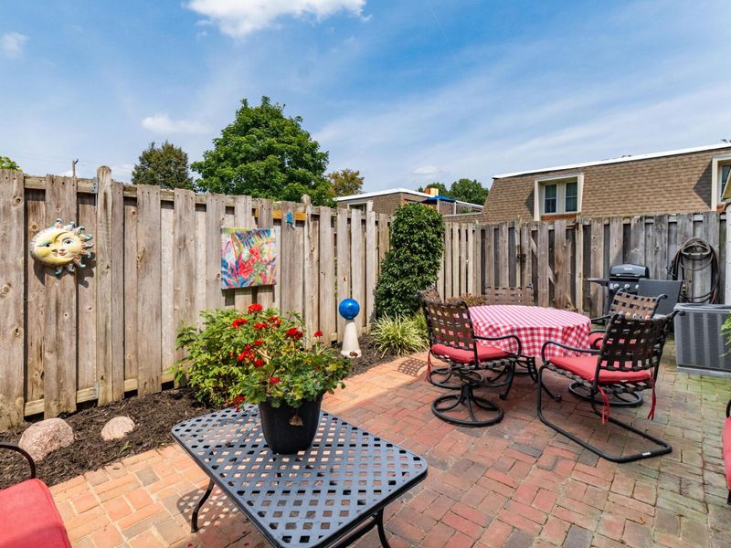 1514 Lafayette Drive, Unit 1514A, Columbus, OH 43220 Photo 26