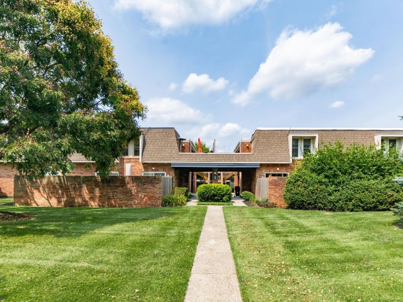 1514 Lafayette Drive, Unit 1514A, Columbus, OH 43220 Photo 29
