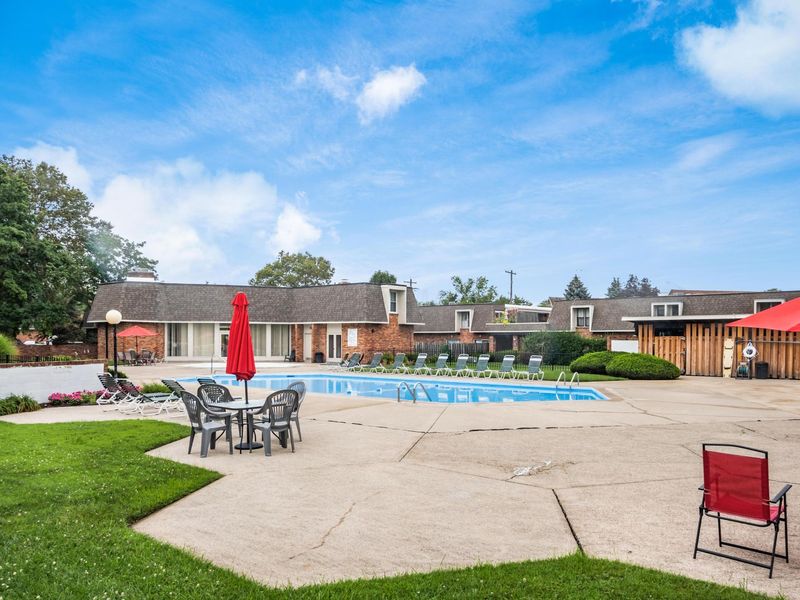 1514 Lafayette Drive, Unit 1514A, Columbus, OH 43220 Photo 32