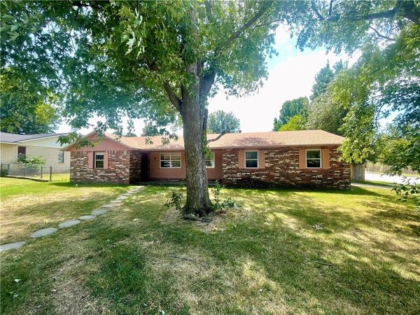3909 Clark Avenue, Springdale, AR 72762