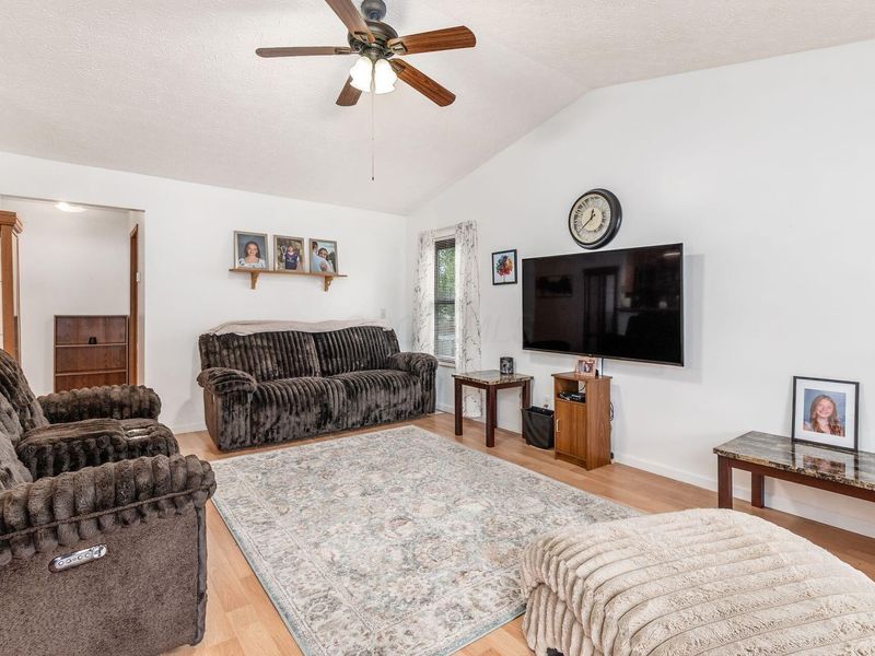 3605 Sugar Loaf Court , Columbus, OH 43221 Photo 8