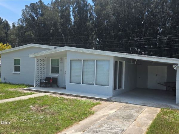 329 21st Road SW, Vero Beach, FL 32962