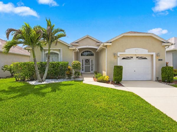 532 NW Portofino Lane, Port St. Lucie, FL 34986