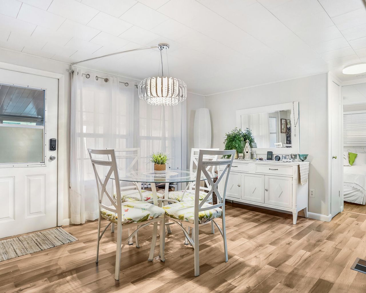 8500 SW 18th Place, Davie, FL 33324 Photo