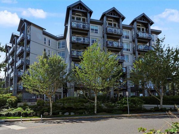 924 Esquimalt Rd, Unit #109, Esquimalt, BC V9A 3P2