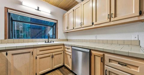 1892 Osage Circle, South Lake Tahoe, CA 96150 Photo