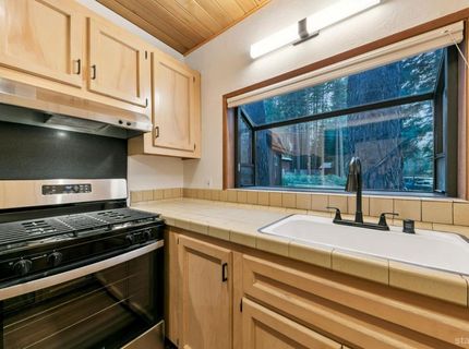 1892 Osage Circle, South Lake Tahoe, CA 96150 Photo