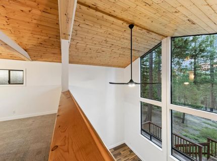 1892 Osage Circle, South Lake Tahoe, CA 96150 Photo