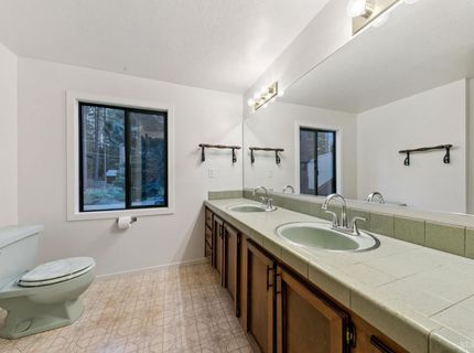 1892 Osage Circle, South Lake Tahoe, CA 96150 Photo