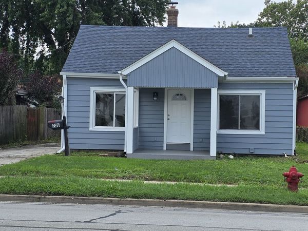 238 N FARNSWORTH Avenue , Aurora, IL 60505