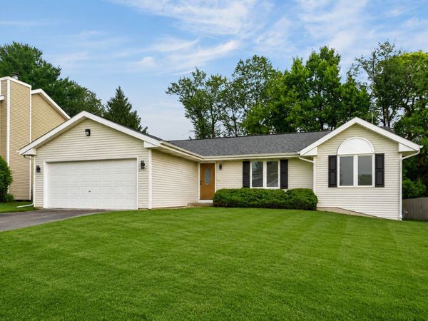 5011 Trafford Drive , Loves Park, IL 61111