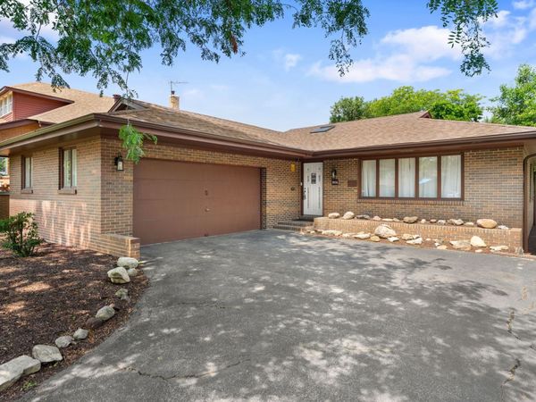 7856 45th Place , Lyons, IL 60534