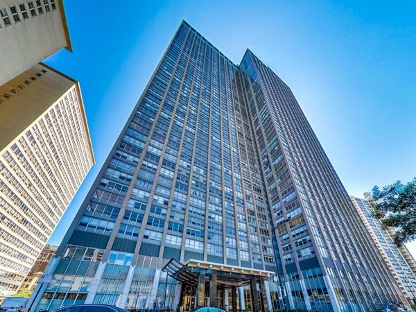 655 W Irving Park Road , Unit 1313, Chicago, IL 60613