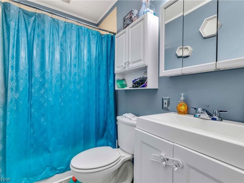 313 Woodside Avenue NE, North Canton, OH 44720 Photo 11