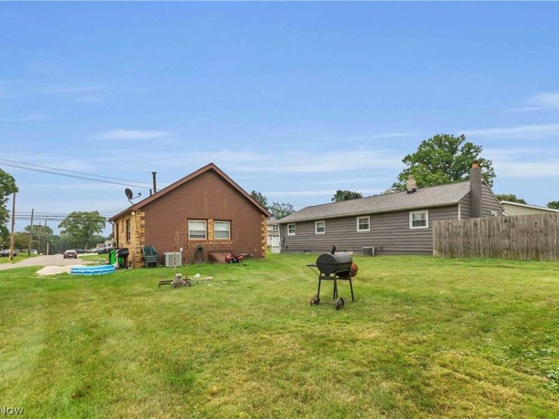 313 Woodside Avenue NE, North Canton, OH 44720 Photo 20