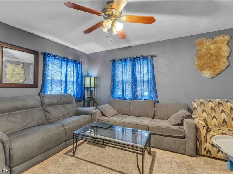 313 Woodside Avenue NE, North Canton, OH 44720 Photo 4