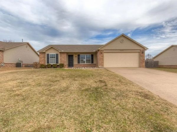 8693 S 262nd East Avenue , Broken Arrow, OK 74014