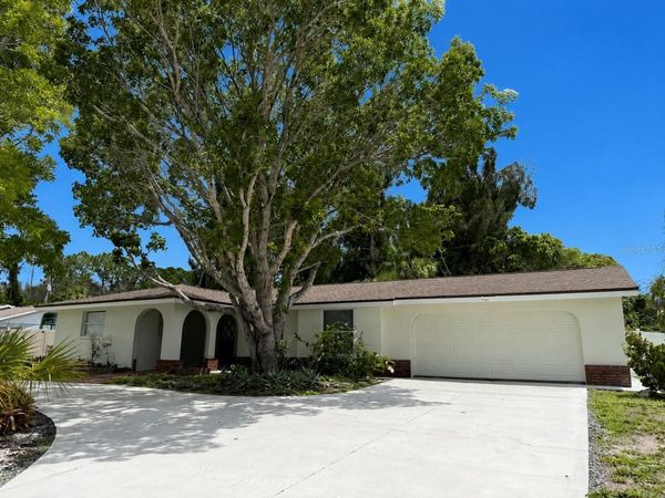 8228 CONSTANCE DRIVE , SARASOTA, FL 34243