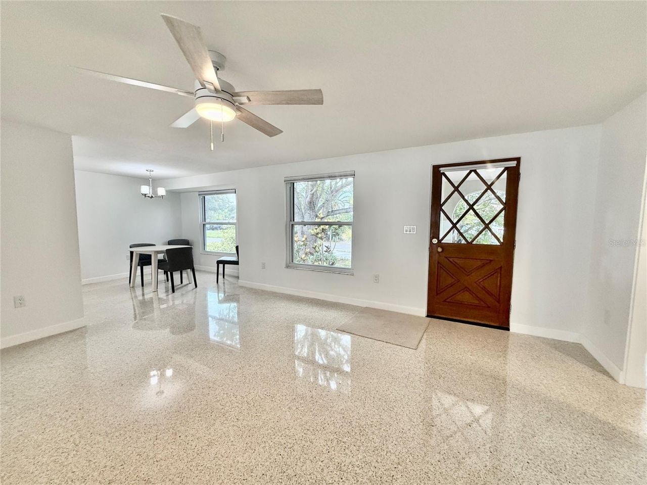 8228 Constance Drive, Sarasota, FL 34243 Photo