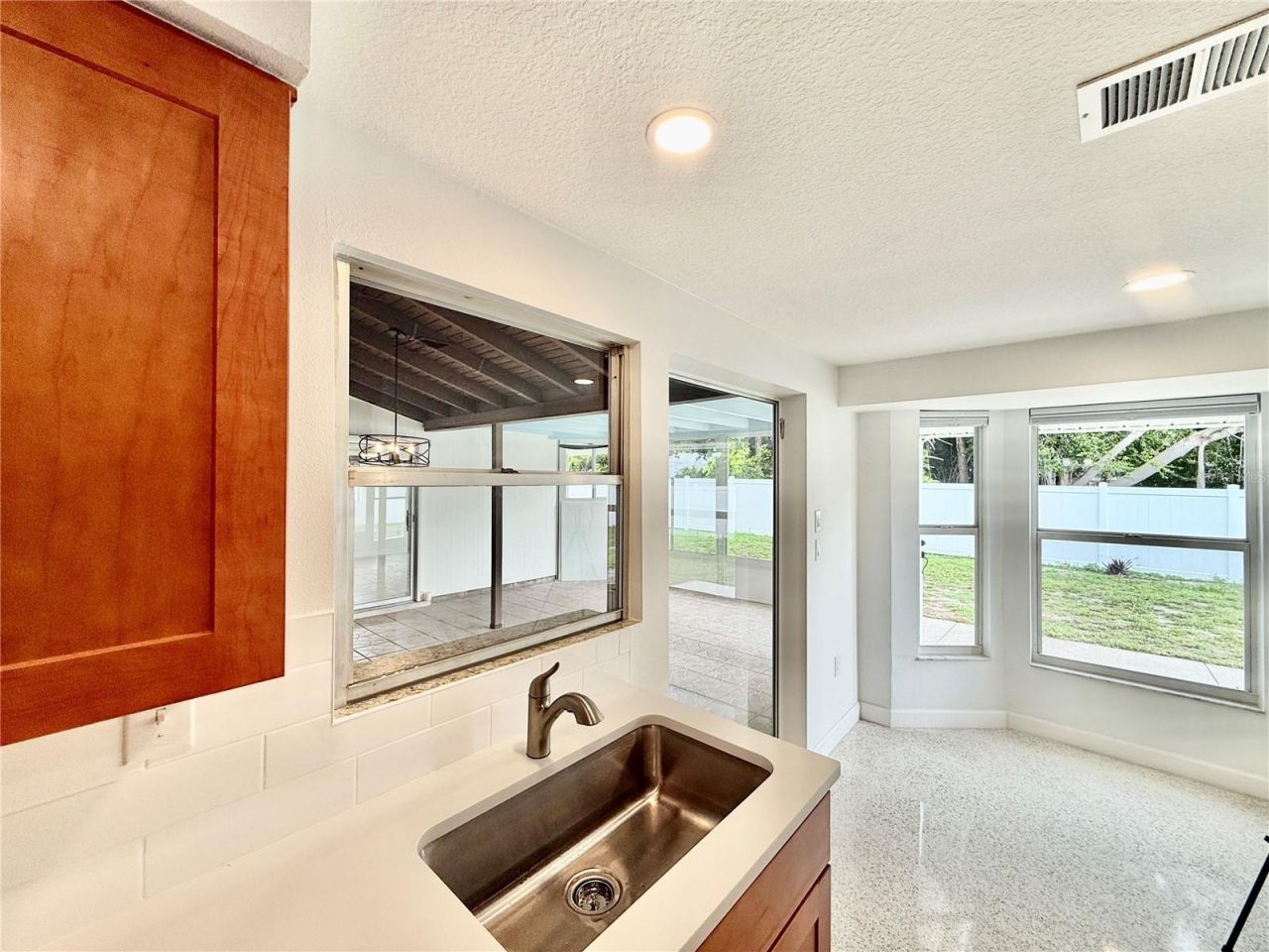 8228 Constance Drive, Sarasota, FL 34243 Photo