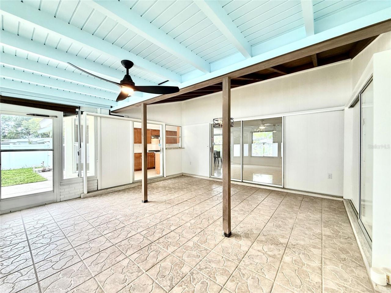 8228 Constance Drive, Sarasota, FL 34243 Photo