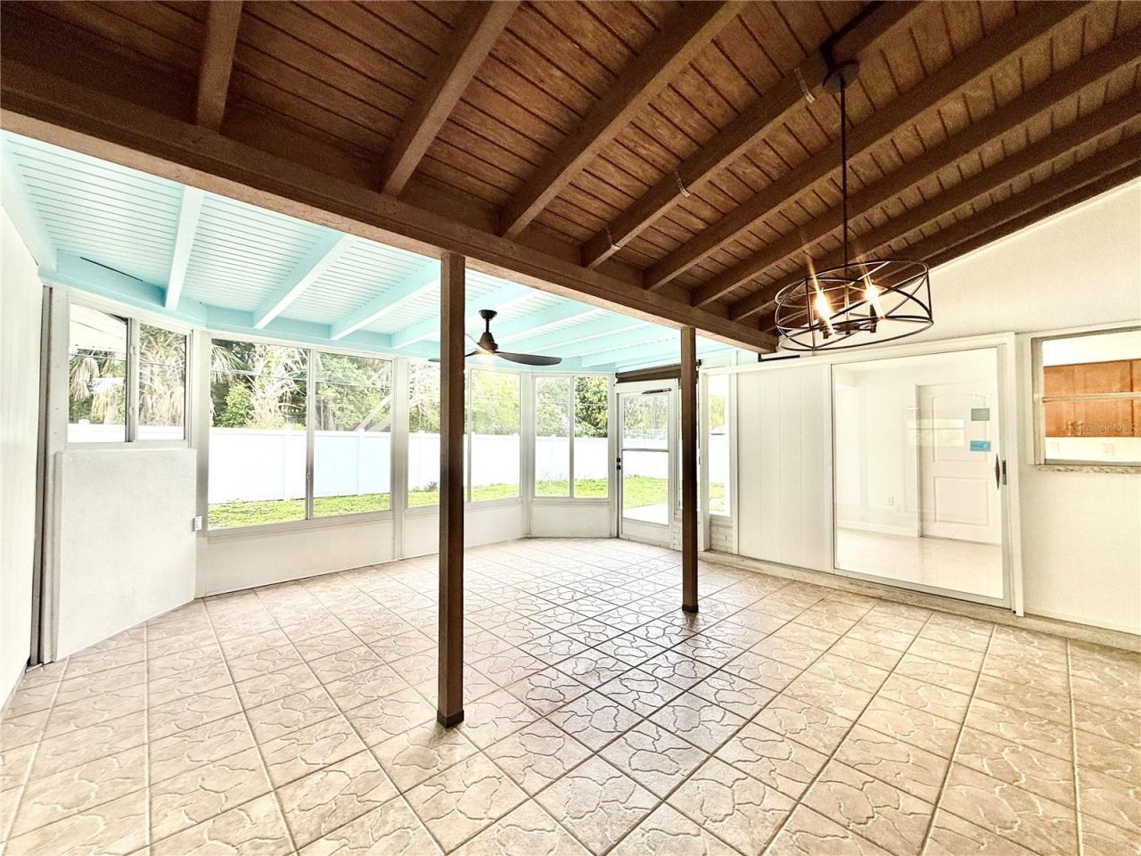 8228 Constance Drive, Sarasota, FL 34243 Photo