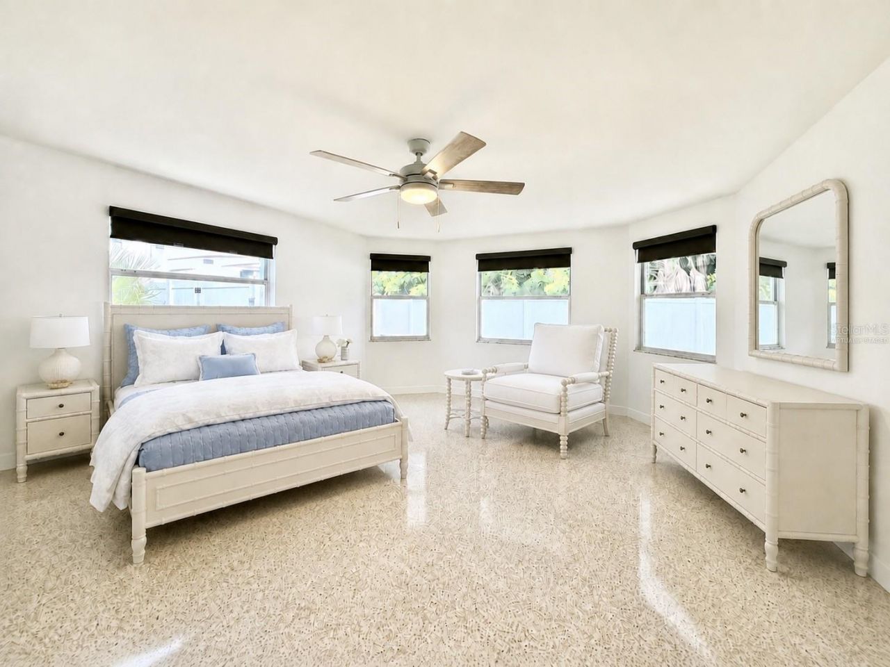 8228 Constance Drive, Sarasota, FL 34243 Photo