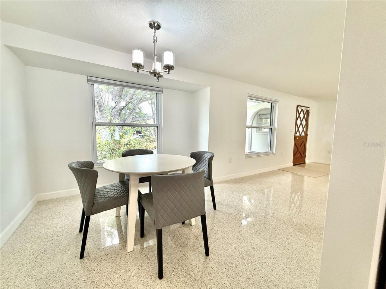 8228 Constance Drive, Sarasota, FL 34243 Photo
