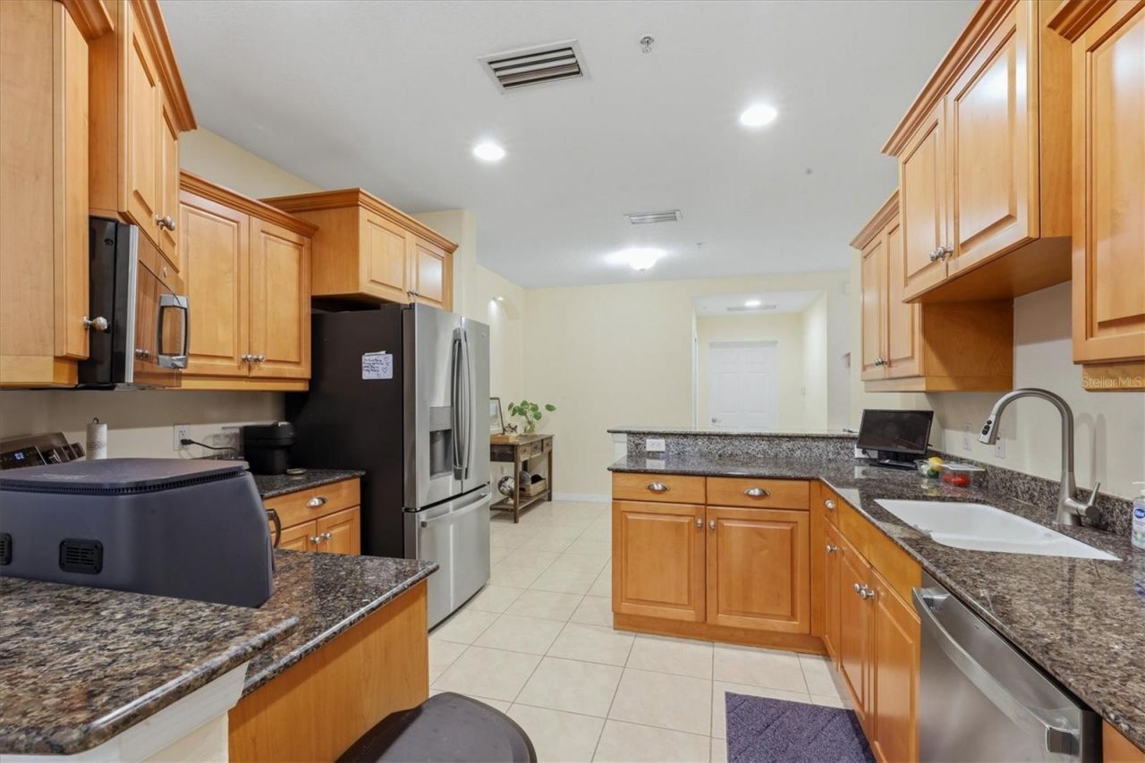 3971 Square East Lane, Unit 8, Sarasota, FL 34238 Photo
