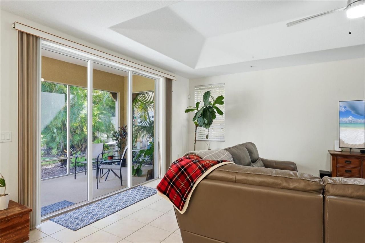 3971 Square East Lane, Unit 8, Sarasota, FL 34238 Photo