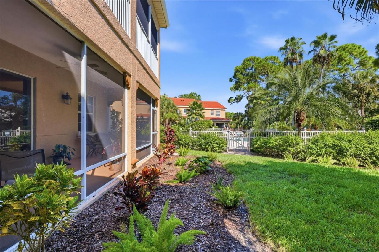 3971 Square East Lane, Unit 8, Sarasota, FL 34238 Photo