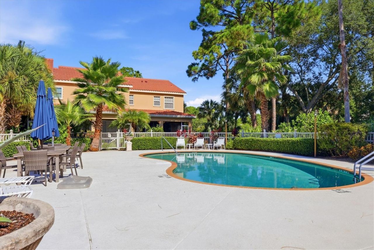 3971 Square East Lane, Unit 8, Sarasota, FL 34238 Photo