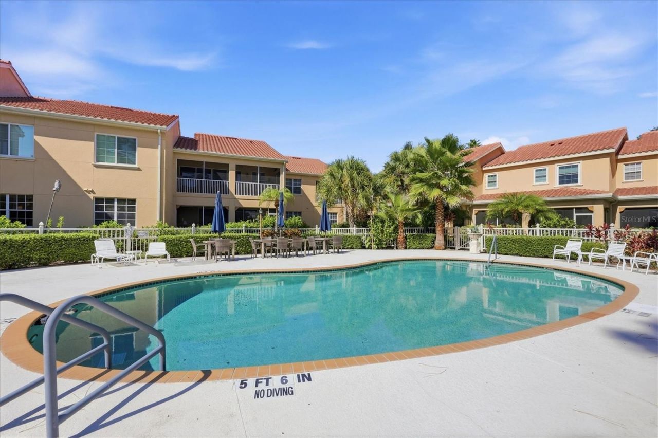 3971 Square East Lane, Unit 8, Sarasota, FL 34238 Photo
