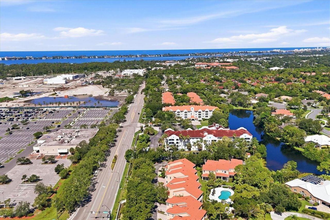 3971 Square East Lane, Unit 8, Sarasota, FL 34238 Photo