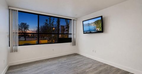 450 N Arlington Avenue, Unit 201, Reno, NV 89503 Photo