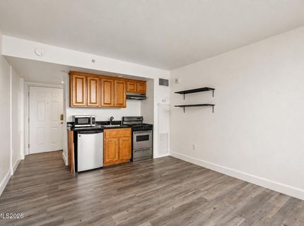 450 N Arlington Avenue, Unit 201, Reno, NV 89503 Photo