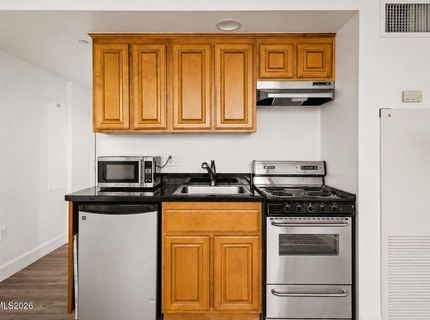 450 N Arlington Avenue, Unit 201, Reno, NV 89503 Photo