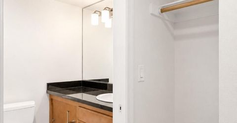 450 N Arlington Avenue, Unit 201, Reno, NV 89503 Photo