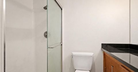 450 N Arlington Avenue, Unit 201, Reno, NV 89503 Photo