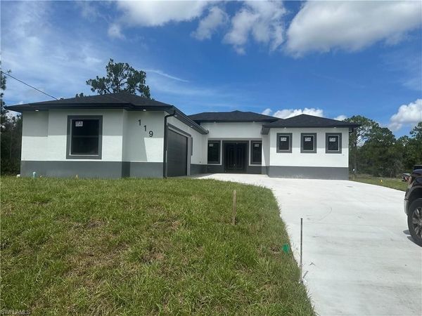 119 Moore AVE, LEHIGH ACRES, FL 33936