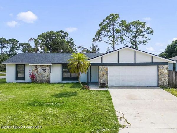 1800 Calmar Street NW , Palm Bay, FL 32907