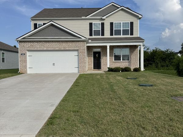 9016 Copenhagen Dr , Murfreesboro, TN 37129