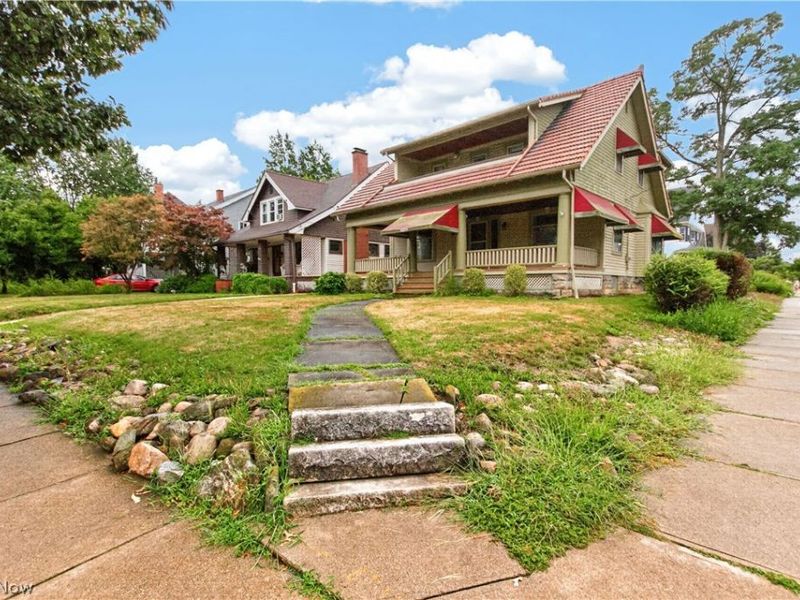 16317 Clifton Boulevard, Lakewood, OH 44107 Photo 2